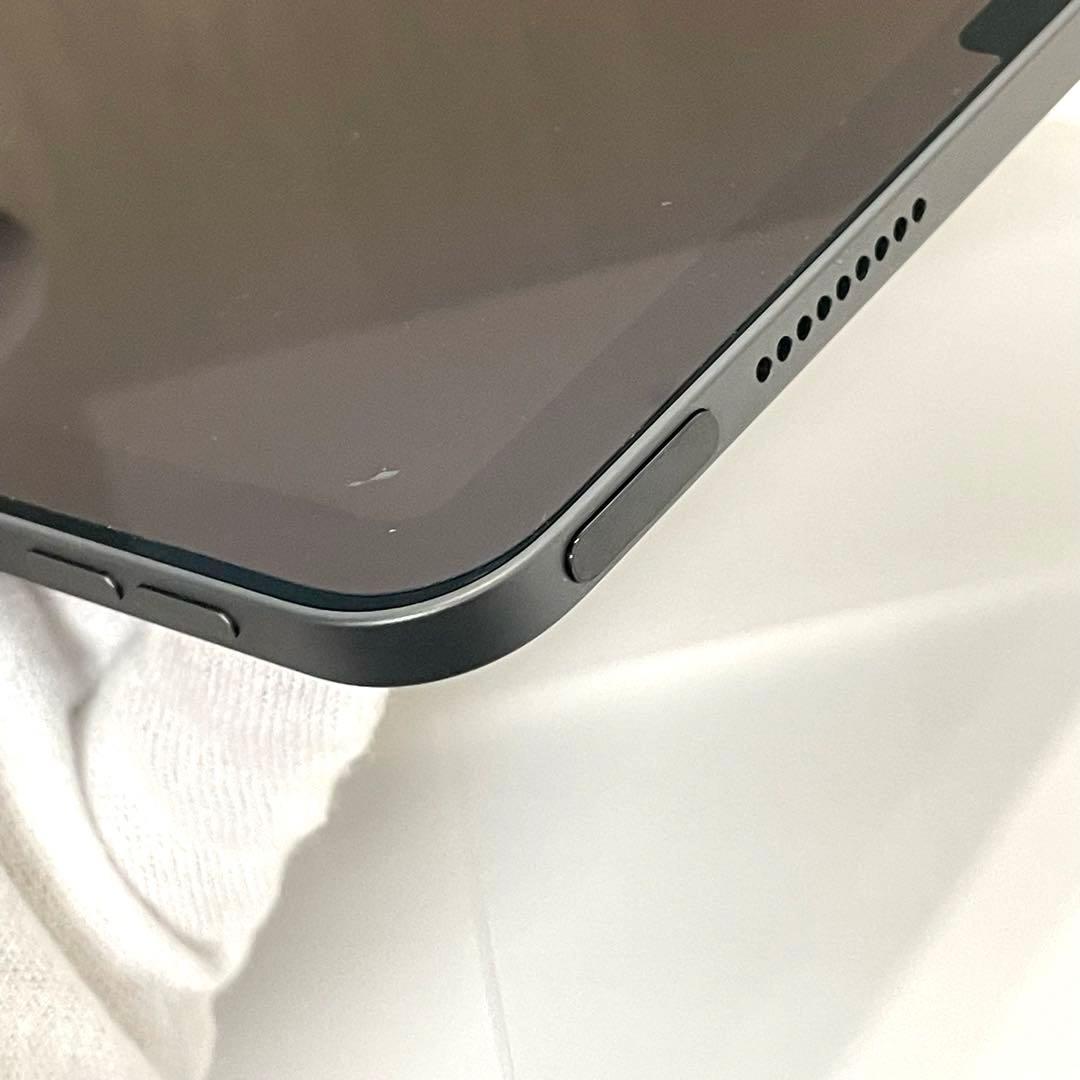 【F】iPad Air (第5世代) 10.9インチ スペースグレイ タブレット