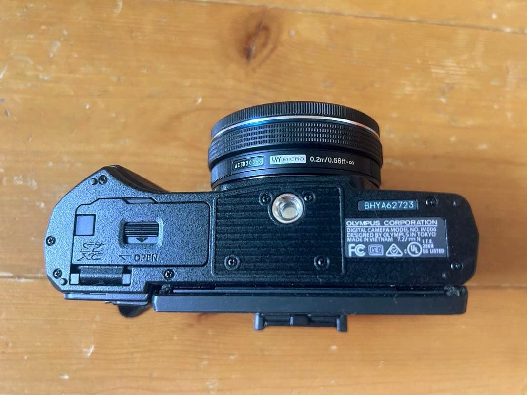 OLYMPUS OM−D E−M10 Mark 3 Wズームキット 黒