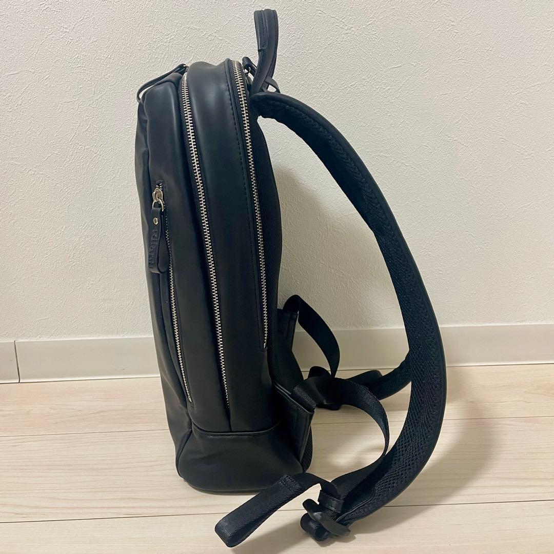 ✨️美品✨️+diana ダイアナ シリコンレザーA4リュック ブラック 保存袋付