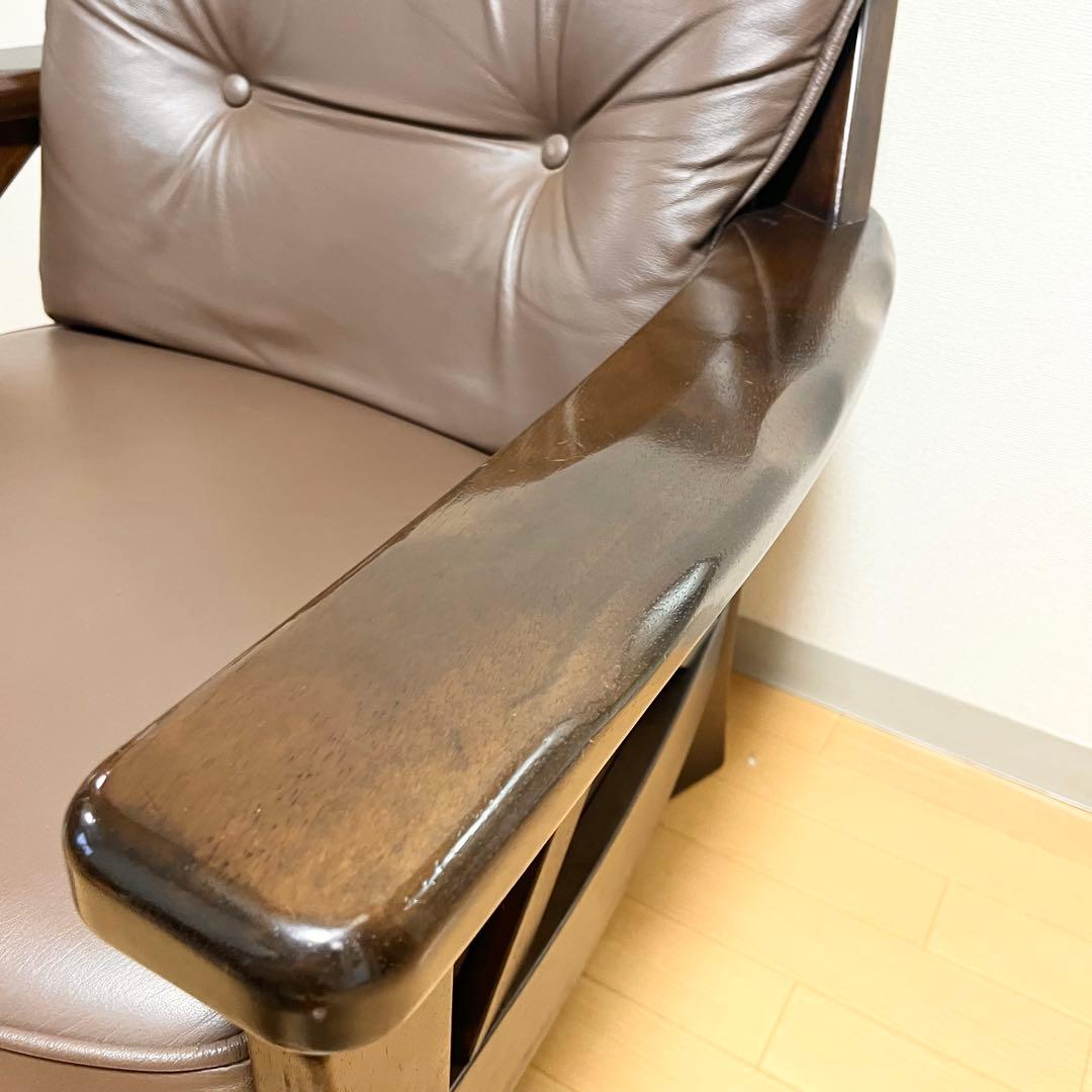 カリモク シングルソファ 1人掛け ヴィンテージ調 本革調 クラシックデザイン