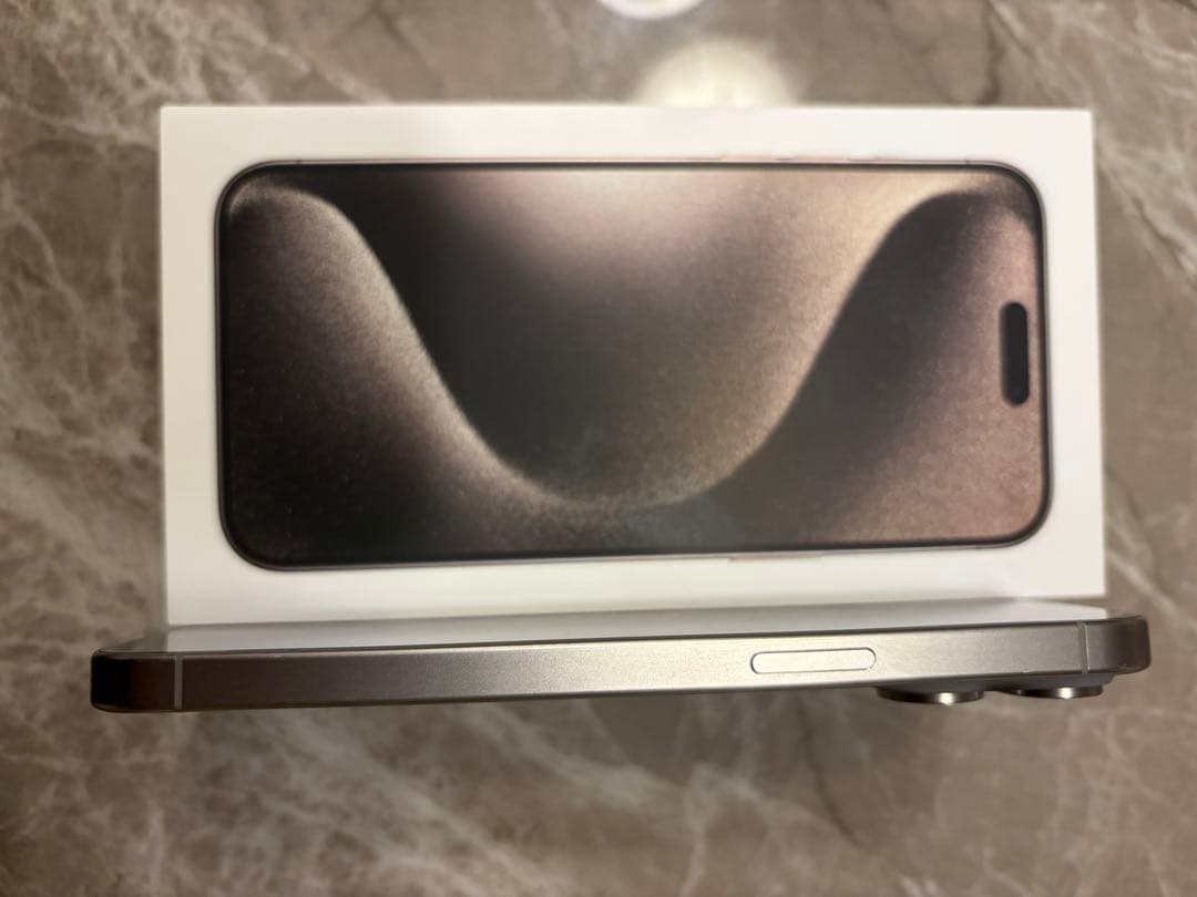 Apple iPhone 15 ProMAX 256GB 本体