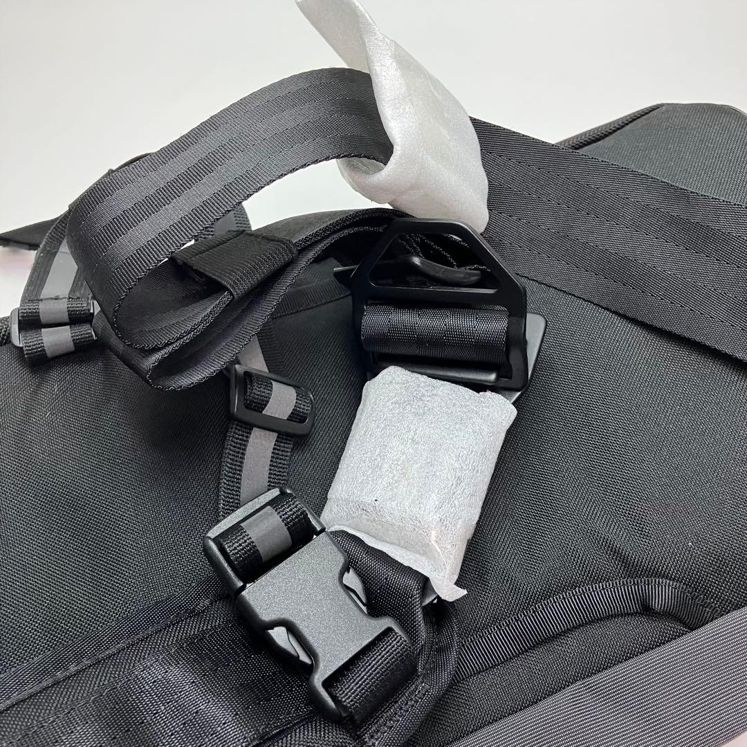 未使用タグ付き　CHROME　KADET カデット スリングバッグ ボディバッグ