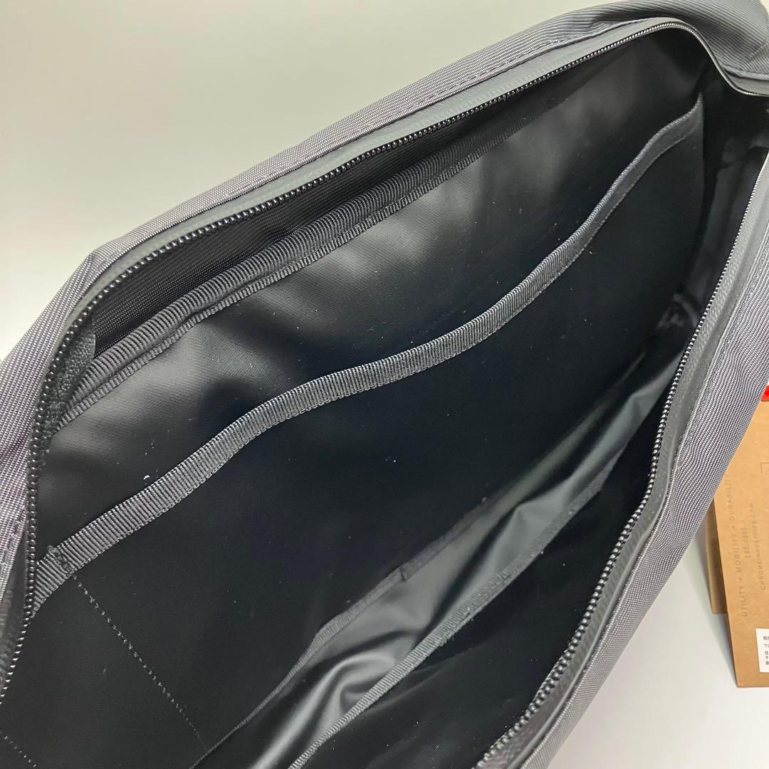未使用タグ付き　CHROME　KADET カデット スリングバッグ ボディバッグ
