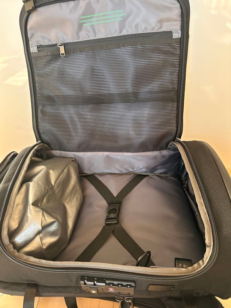 HubPack X Korin ビジネスバッグパック　ブラック 多機能　ロック有