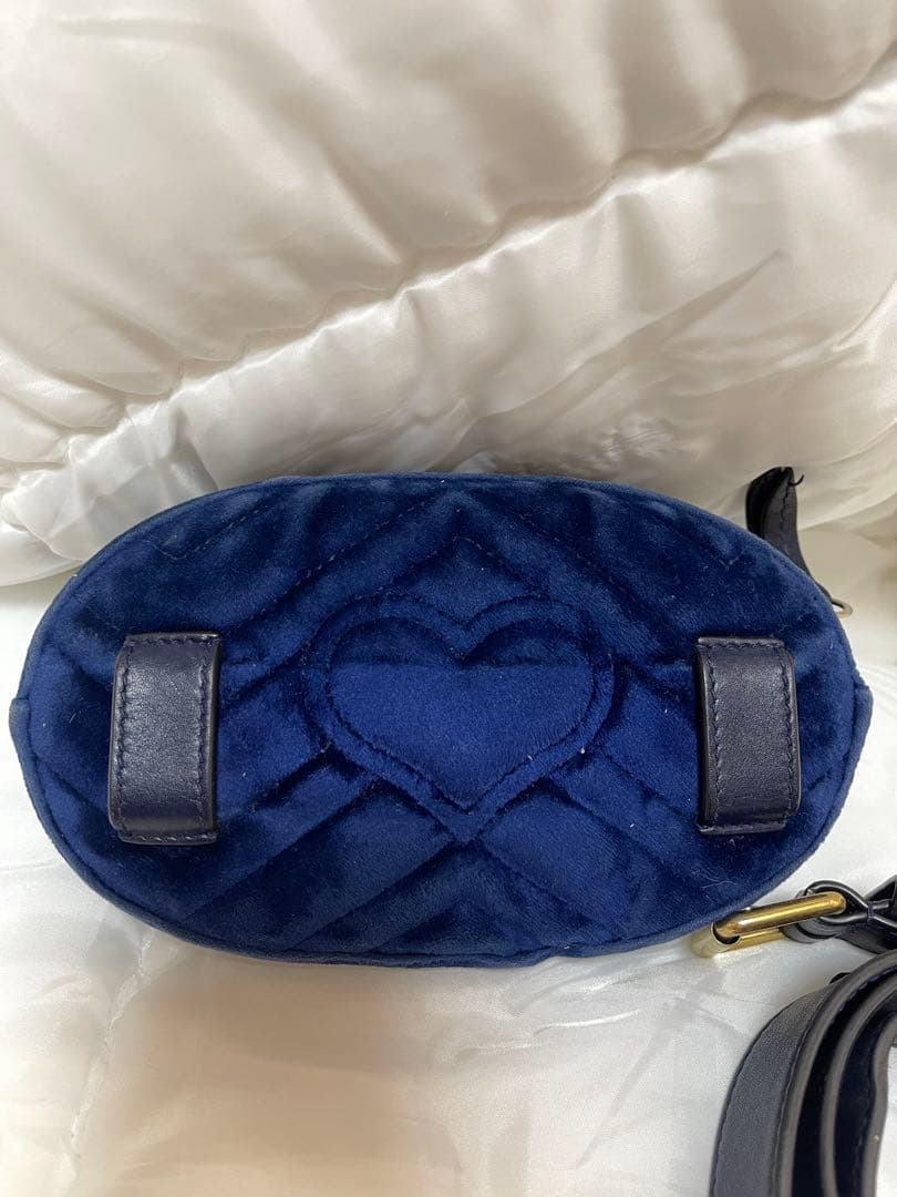 GUCCI　ベルトバッグ　グッチ　GGマーモント　ベルベット