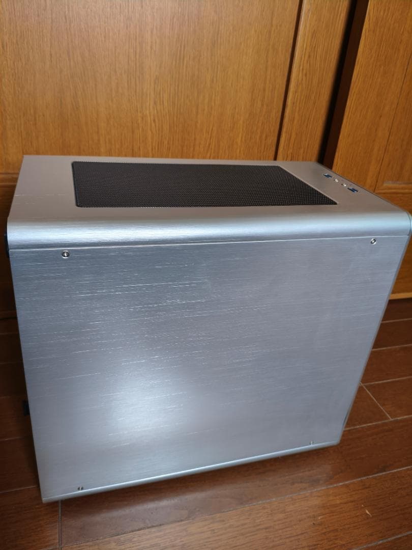 ミニタワーPC Core i7 9700K / DDR4 16GB