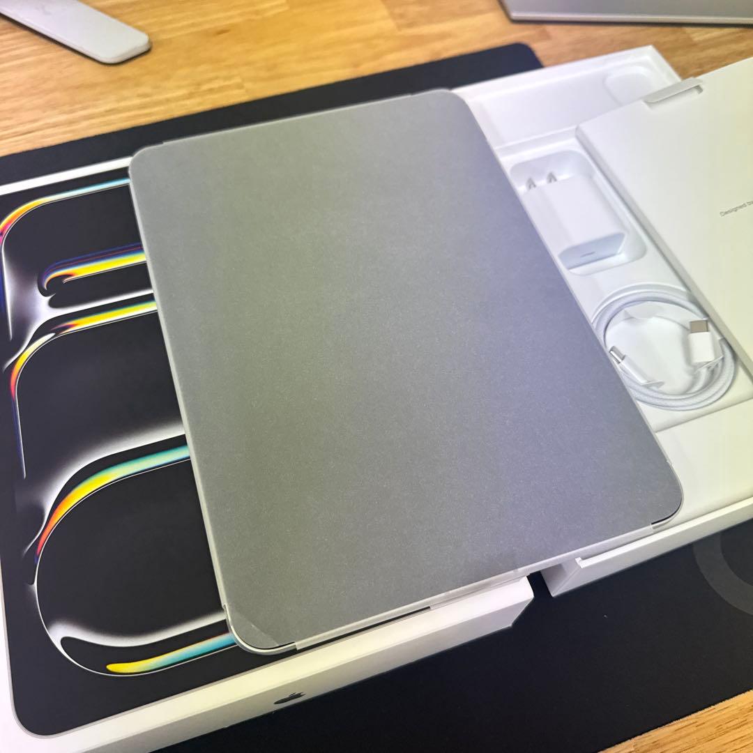 iPad Pro (M4) 11インチ 256GB Wi-Fi+Cel