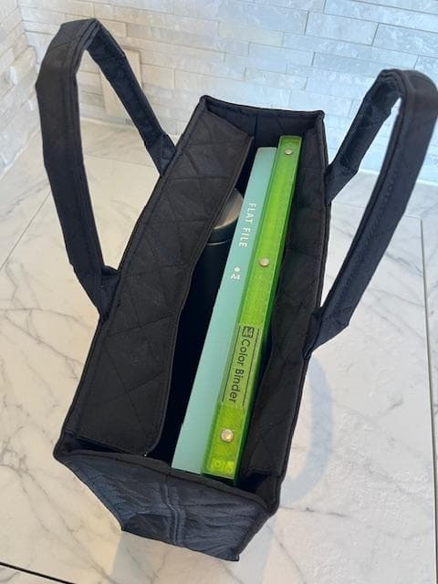 お受験バッグ　黒　自立　保護者会で大活躍　キルティングトート　ファスナー付き