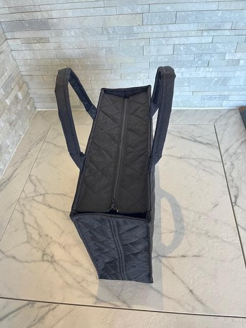 お受験バッグ　黒　自立　保護者会で大活躍　キルティングトート　ファスナー付き