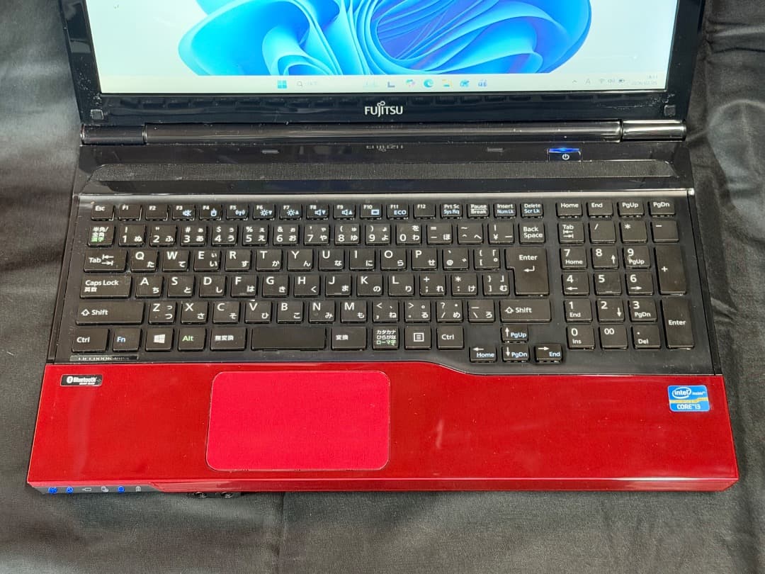 FMV LIFEBOOK　Windows11　ノートパソコン　ブルーレイ対応