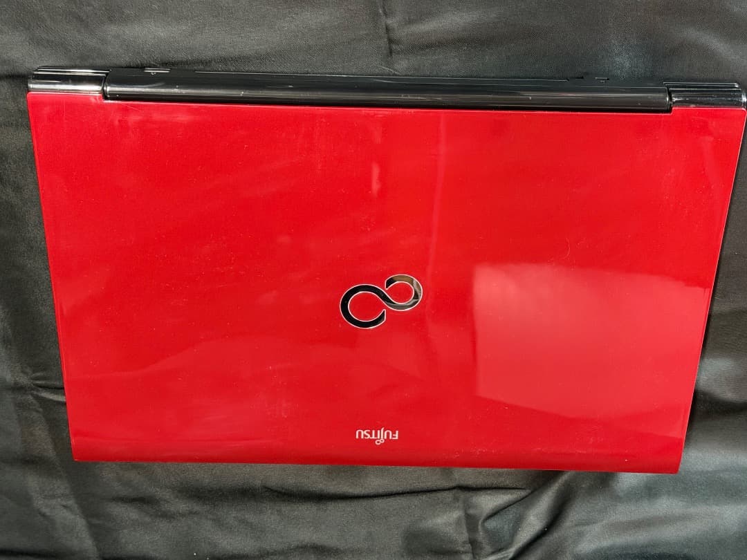 FMV LIFEBOOK　Windows11　ノートパソコン　ブルーレイ対応