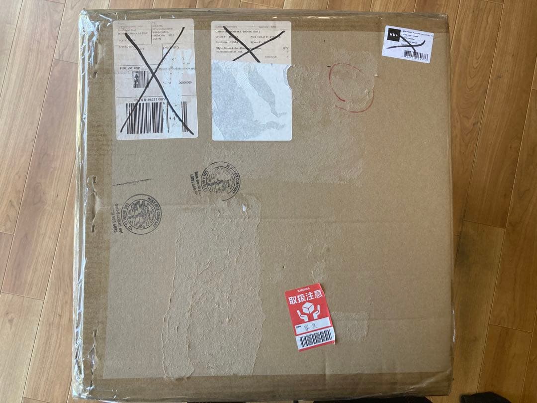 huf×modernica シェルチェア イームズ モダニカ ファイバーグラス