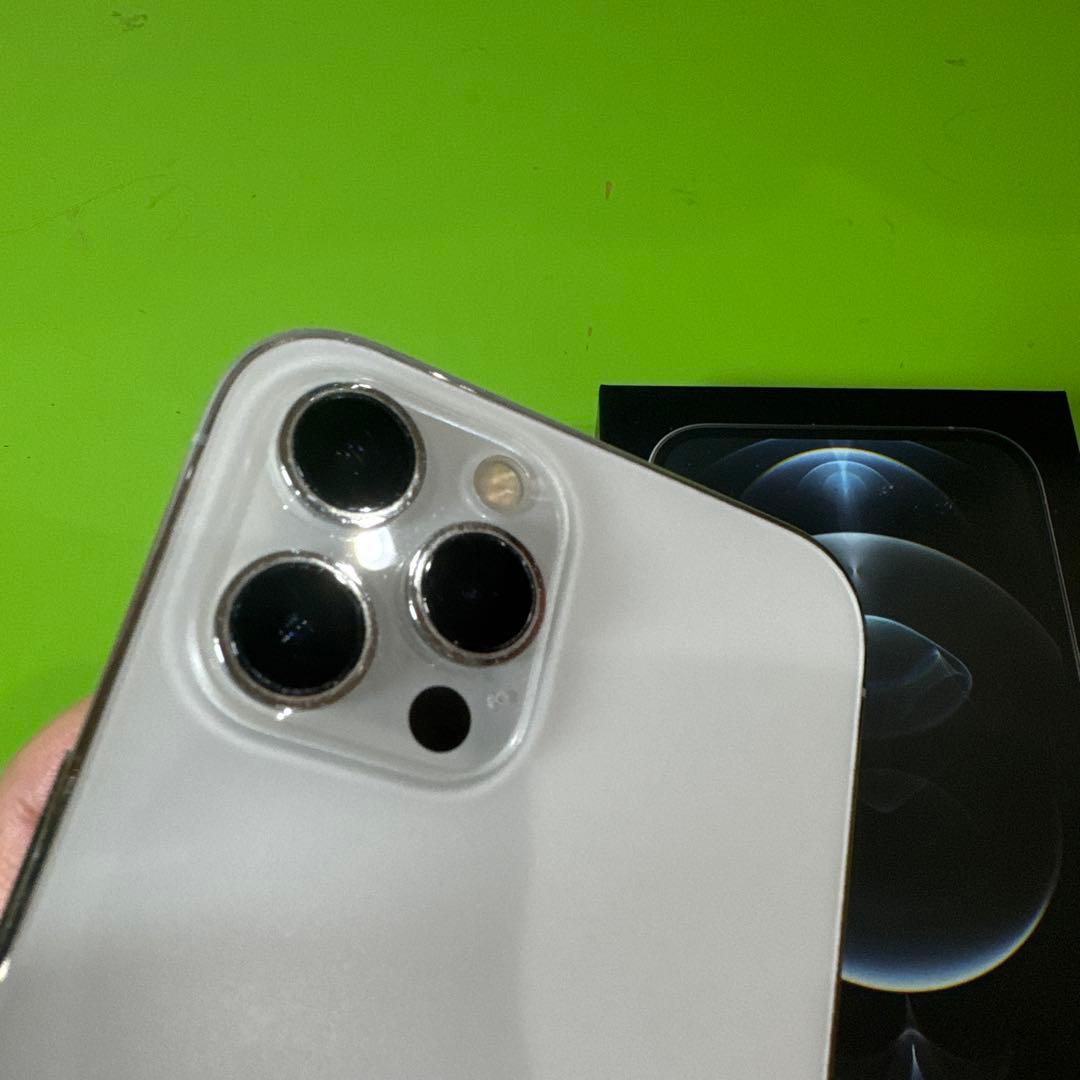 Apple iPhone 12 Pro Maxシルバー 本体 512GB