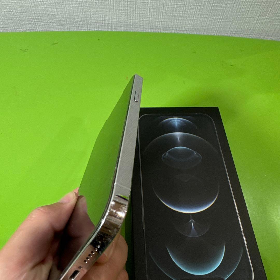Apple iPhone 12 Pro Maxシルバー 本体 512GB