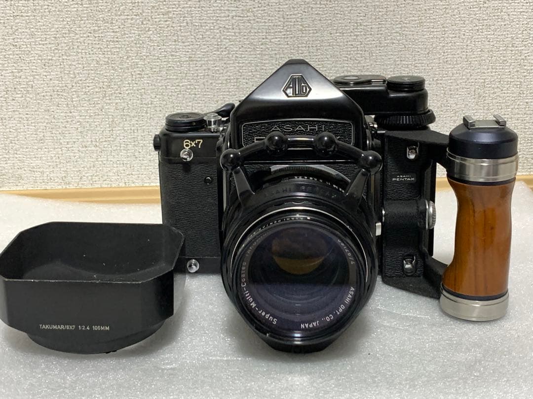 PENTAX 6x7 TAKUMAR 1:2.4/105 グリップ付き