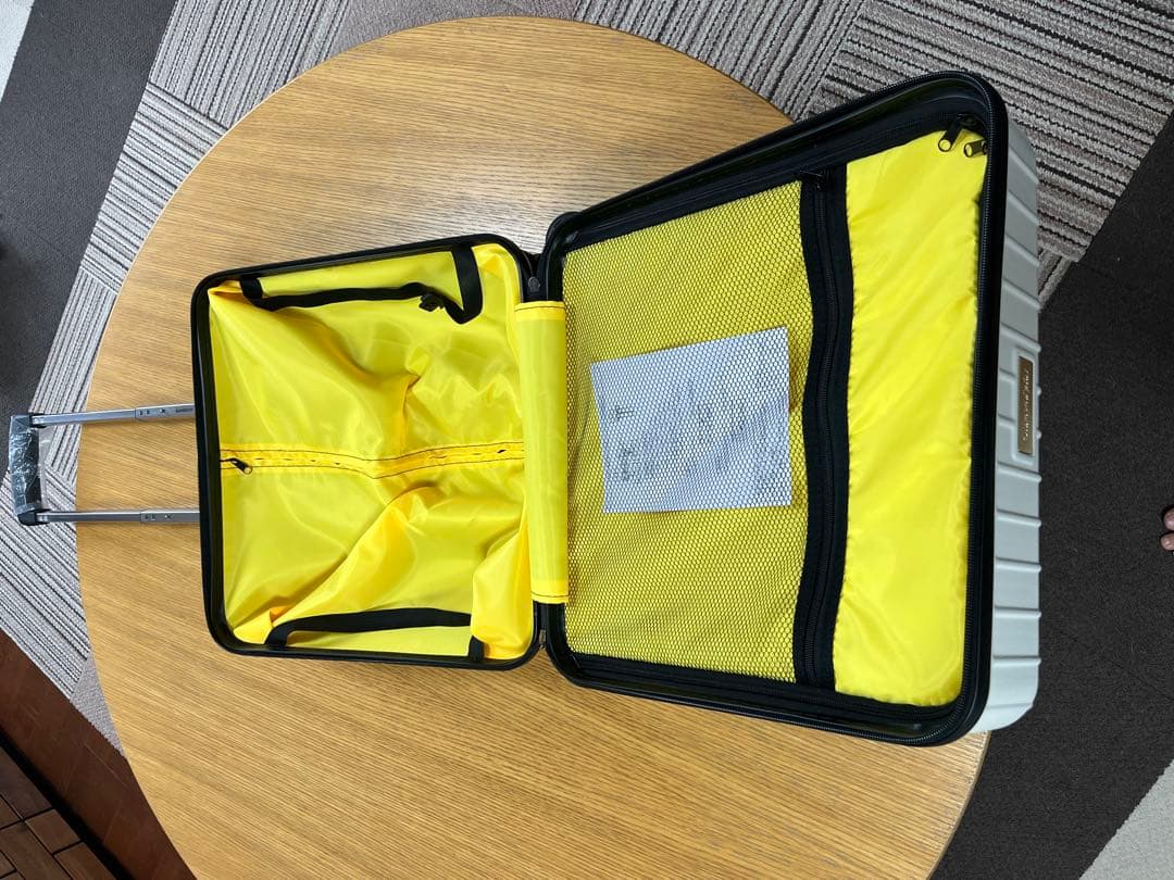 阪神タイガースダイヤモンド会員限定品新品阪神タイガース　キャリーケース ホワイト