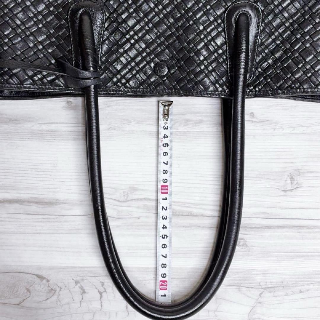 【ピー・アイ・ディー】 トートバッグ レザー 黒 通勤 イントレチャート 黒