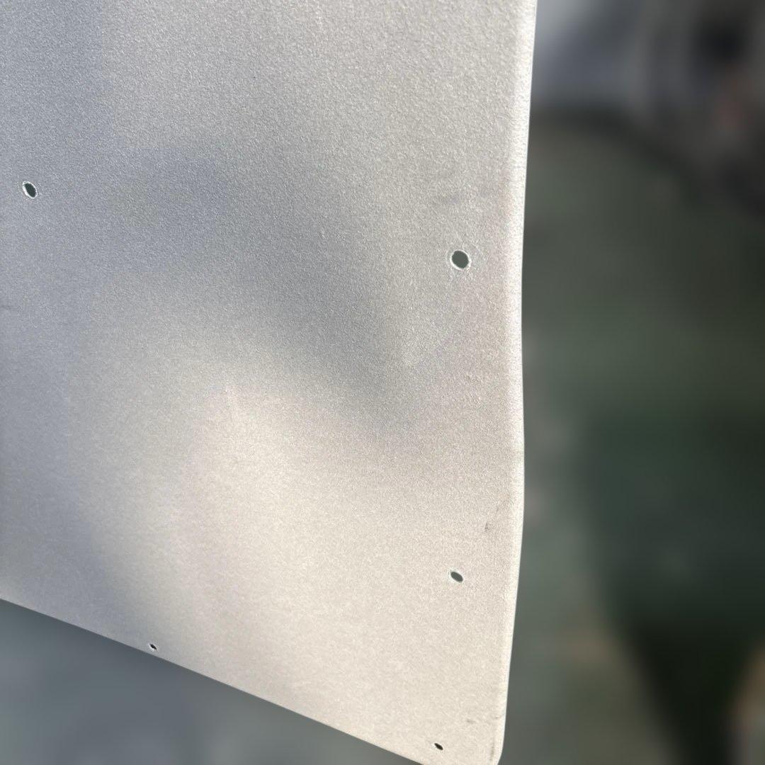 日産NV200バネット　純正オプション荷室用天井　暑さ対策