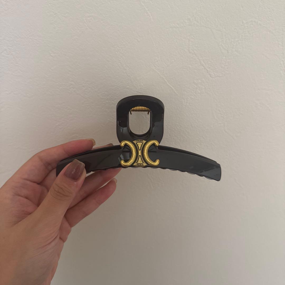 ☆オススメ商品☆CELINE ロゴヘアクリップ