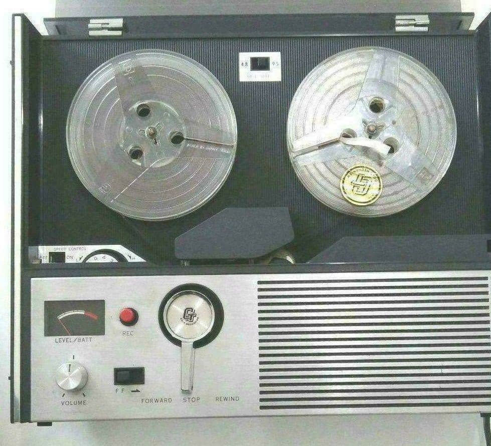 オープンリールテープレコーダー