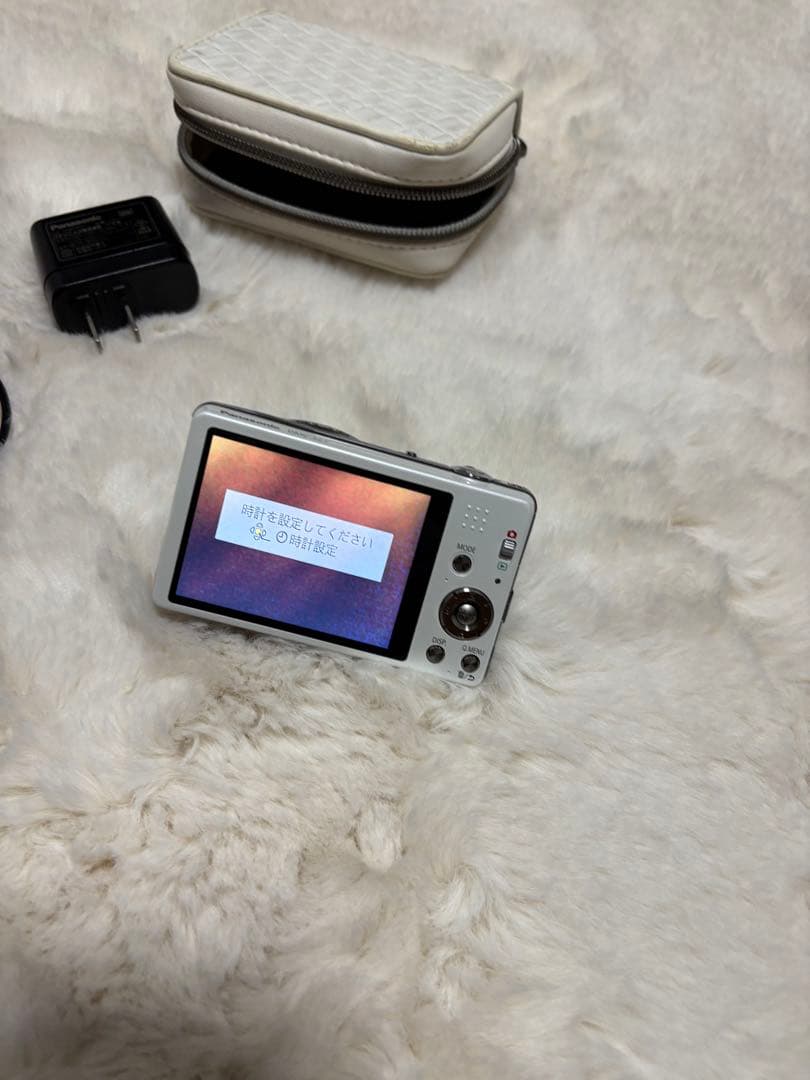 美品　Panasonic LUMIX DMC-SZ7 デジタルカメラ