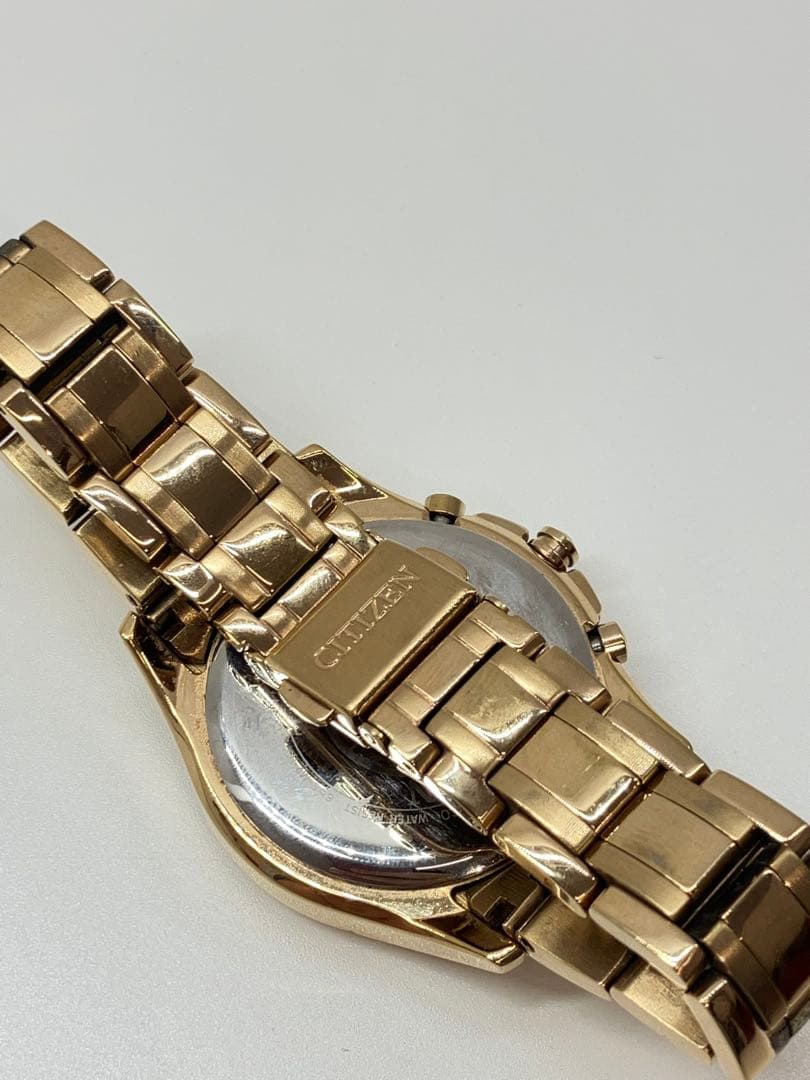 シチズン　エコ・ドライブ　白文字盤　クロノグラフ　N-H504