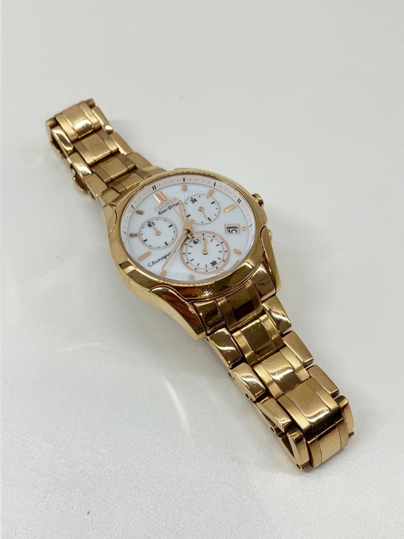 シチズン　エコ・ドライブ　白文字盤　クロノグラフ　N-H504