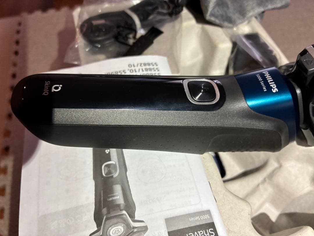 フィリップス S5889/10 5000シリーズ 電気シェーバー 回転式