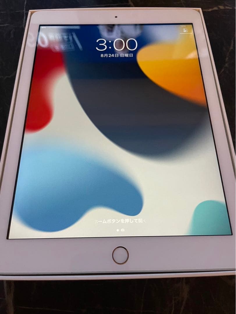 【iPad 第5世代】32GB ゴールド　セルラーモデルSoftBank※箱付き