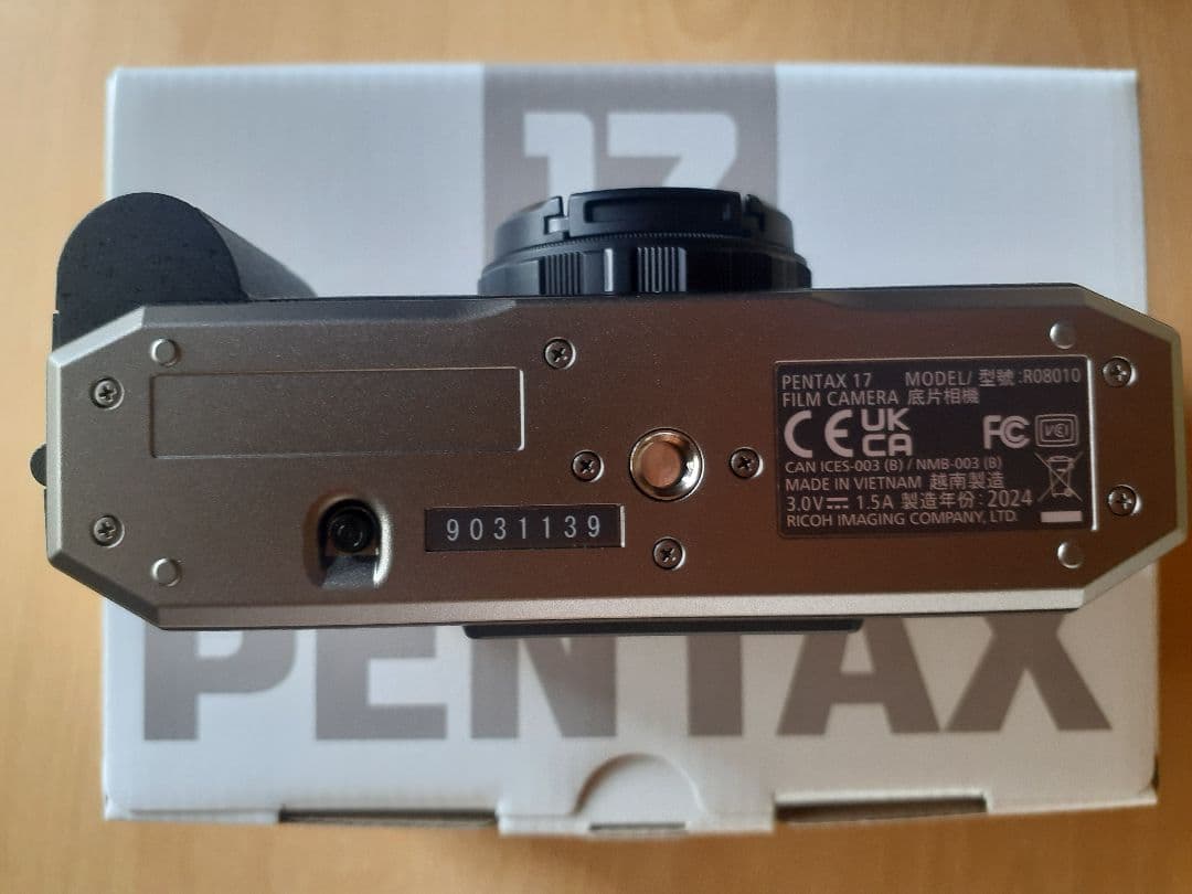 ペンタックス17　中古完動品　訳あり特価品　購入証明書有り(^-^)匿名配送