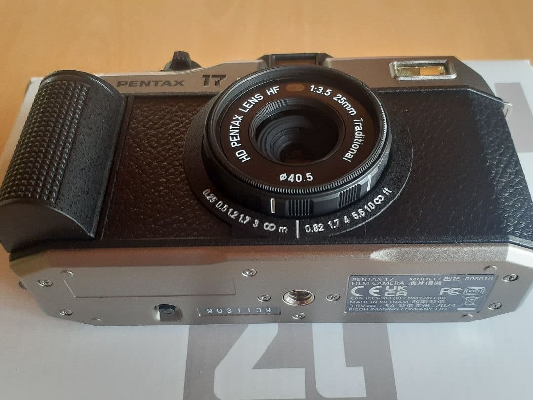 ペンタックス17　中古完動品　訳あり特価品　購入証明書有り(^-^)匿名配送