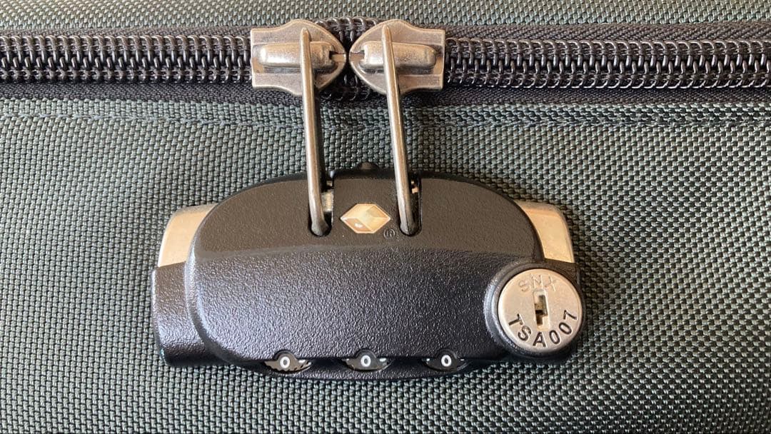 送料込み　think TANK photo Video Rig 24