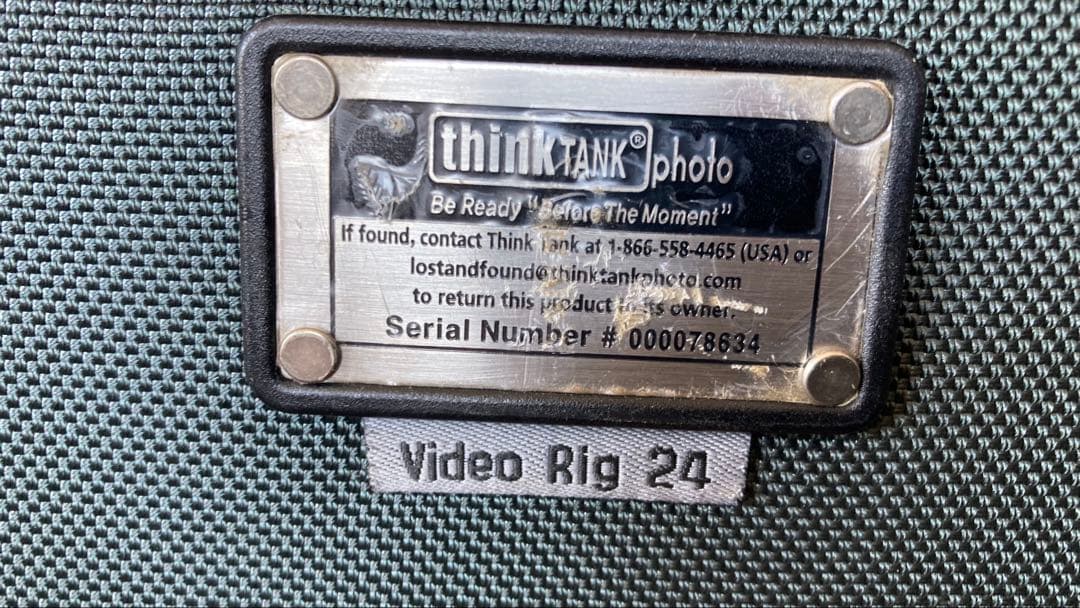 送料込み　think TANK photo Video Rig 24