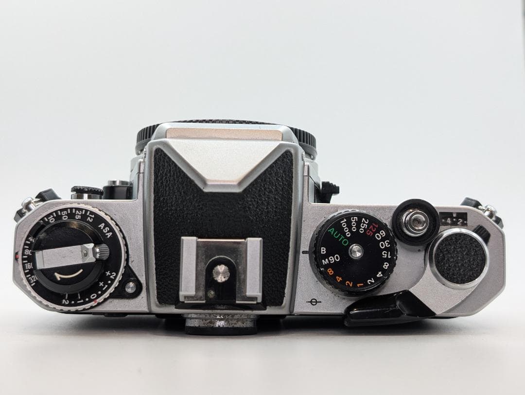 【美品完動品】Nikon FE フィルムカメラ シルバー ボディ 人気機種