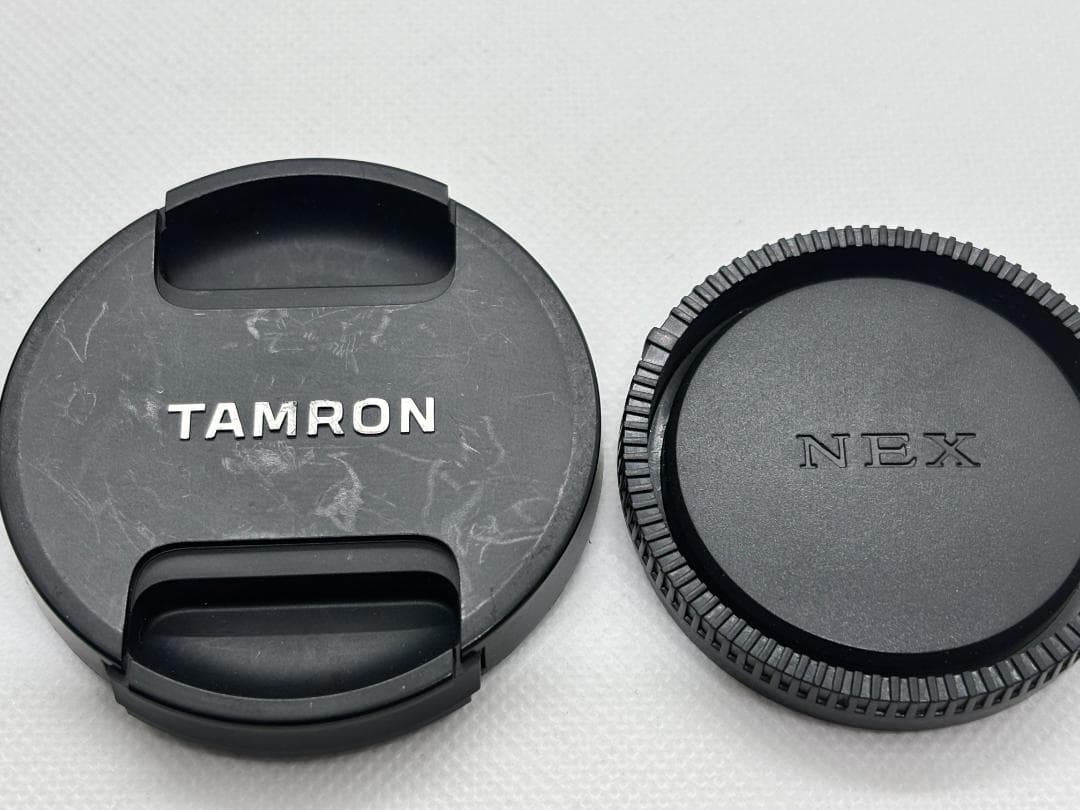 【最短撮影11ｃｍの広角レンズ】：タムロン TAMRON 20mm F/2.8