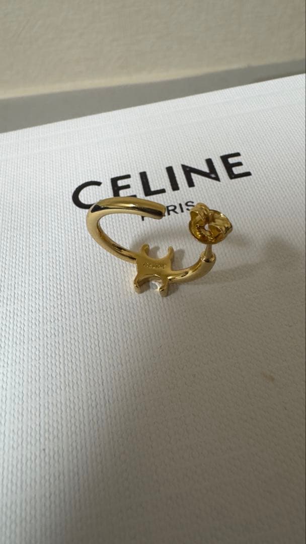 セリーヌ トリオンフアシンメトリック ゴールド 超美品