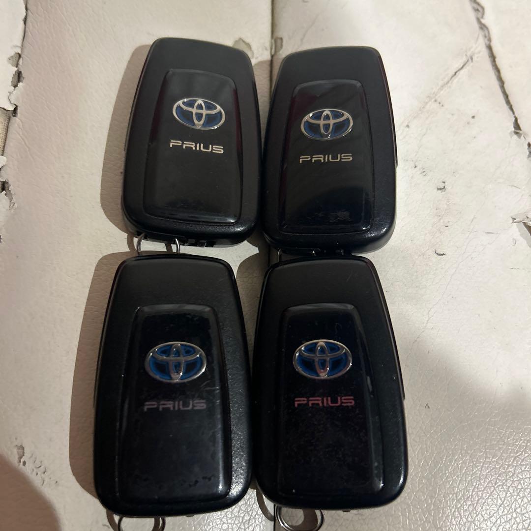 50プリウス スマートキー　2ボタン 4個 33