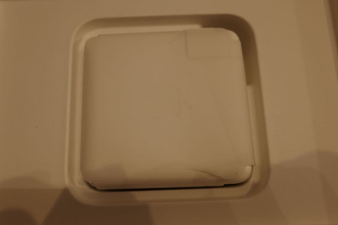 Macbook Pro M1 Pro 14インチ 10コア 32GB / 1TB