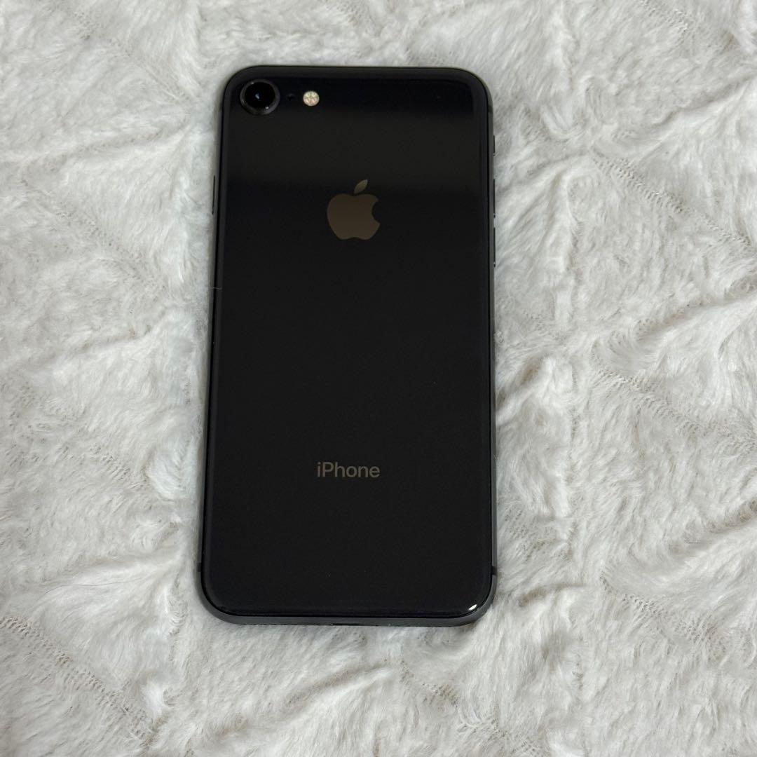 iPhone8 本体 64GB