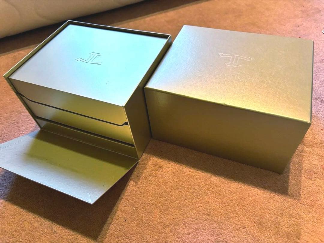 Jaeger-LeCoultre グランドレベルソ 自動巻　ナイトアンドデイ