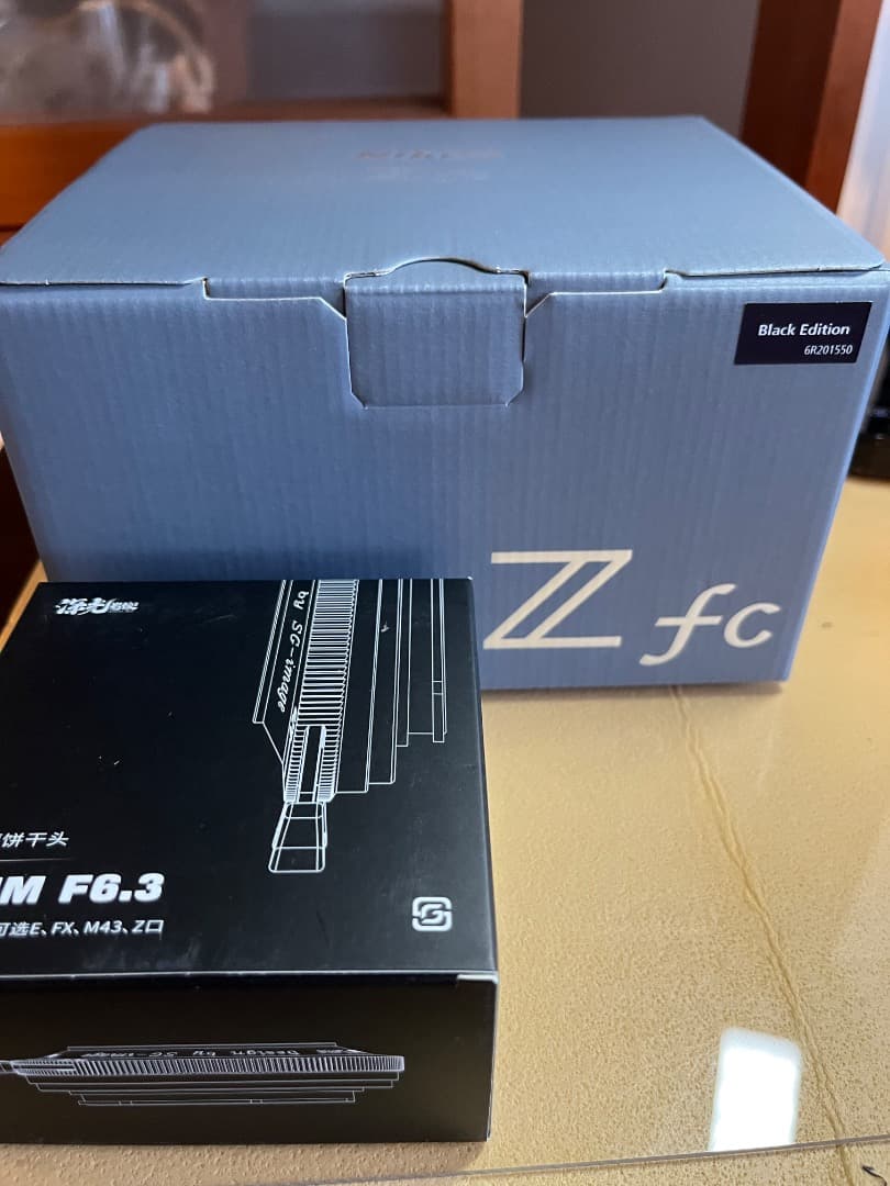 ニコンZfc ボディー一式とパンケーキレンズ一式