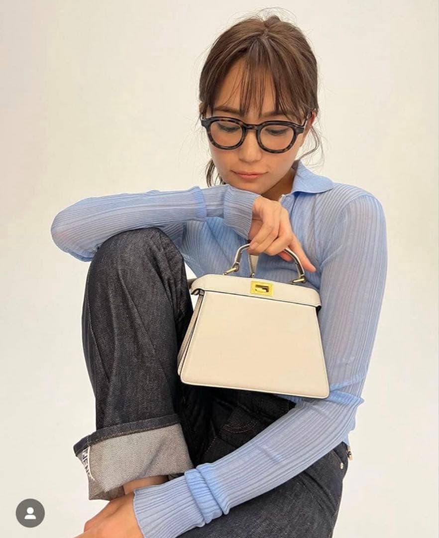 川口春奈　着用　フェンディ デニム　FENDI 2023年