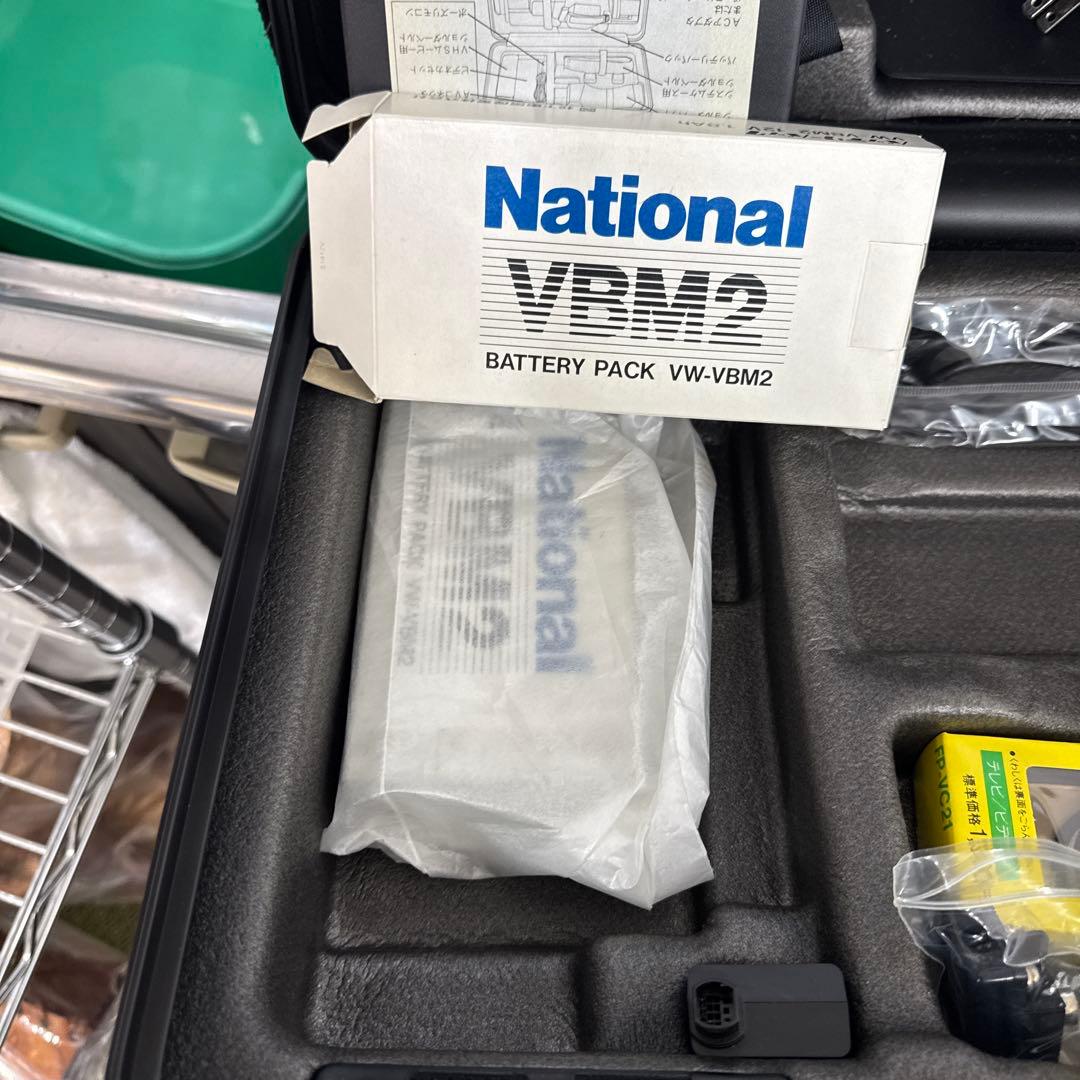 未使用品　ナショナル　松下電気　マックロード　VHSビデオカメラ　AG-100