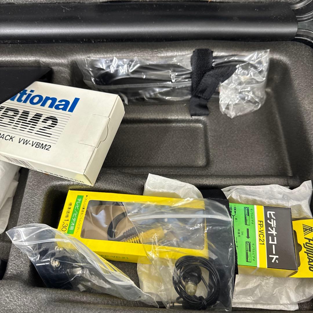 未使用品　ナショナル　松下電気　マックロード　VHSビデオカメラ　AG-100