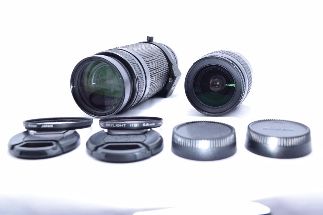 ③Nikon D50 Ｗレンズセット　携帯バック、おまけ付き