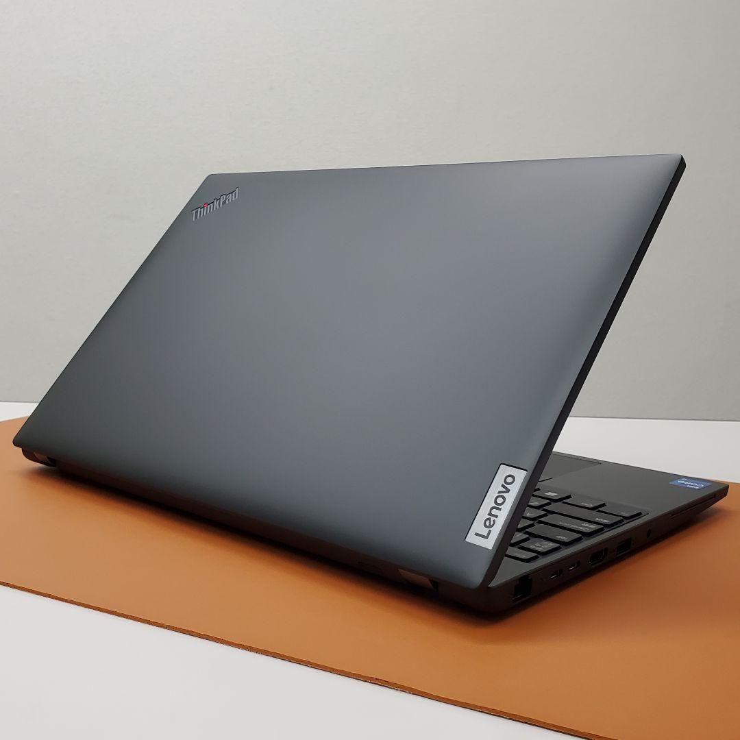 【商品番号1854】ThinkPad　15.6型ノートパソコン　2022年製