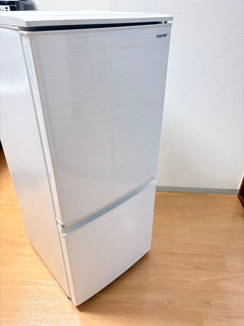 SHARP SJ-D14F-W 冷蔵庫 137L 2020年製 徳島　一人暮らし