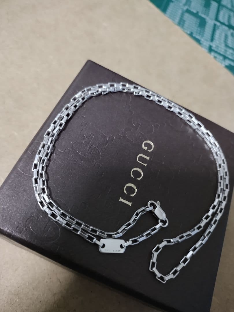 良好品 GUCCIグッチシルバー925チェーンネックレス イタリア製 高級感あり
