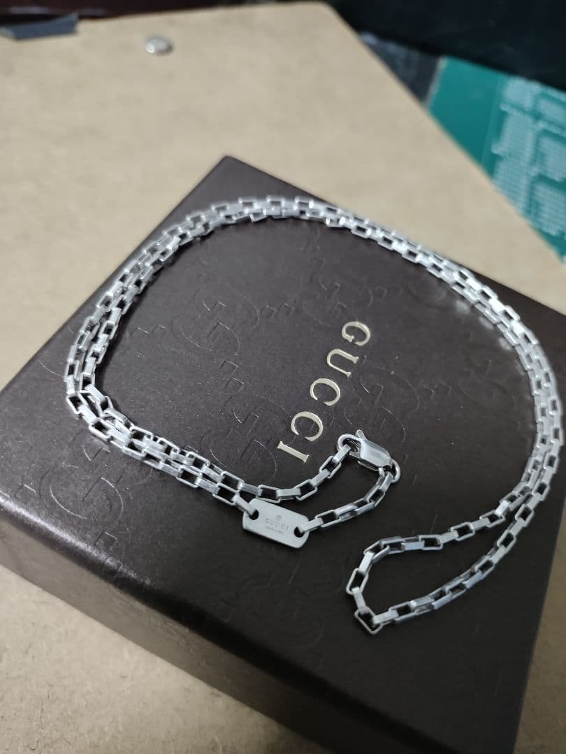 良好品 GUCCIグッチシルバー925チェーンネックレス イタリア製 高級感あり
