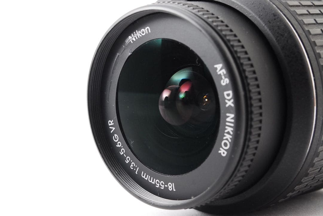 ✨低ショット数✨美品 Nikon D5200 標準レンズ スマホ転送 一眼レフ